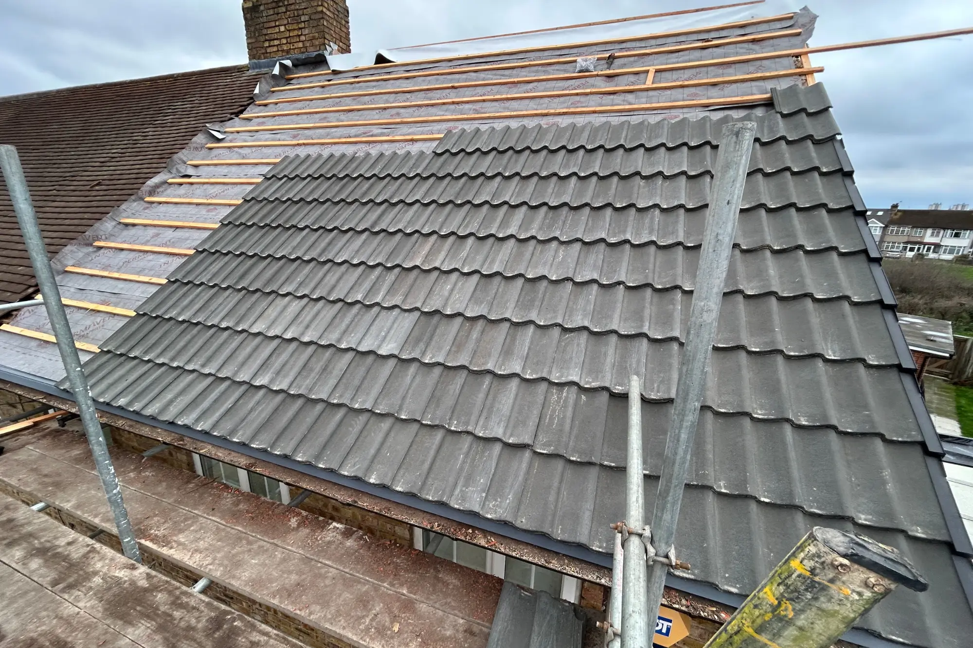 Choosing the Right Roofing Materials